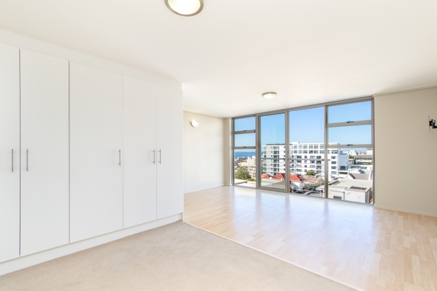 1 Bedroom Property for Sale in Sea Point Western Cape